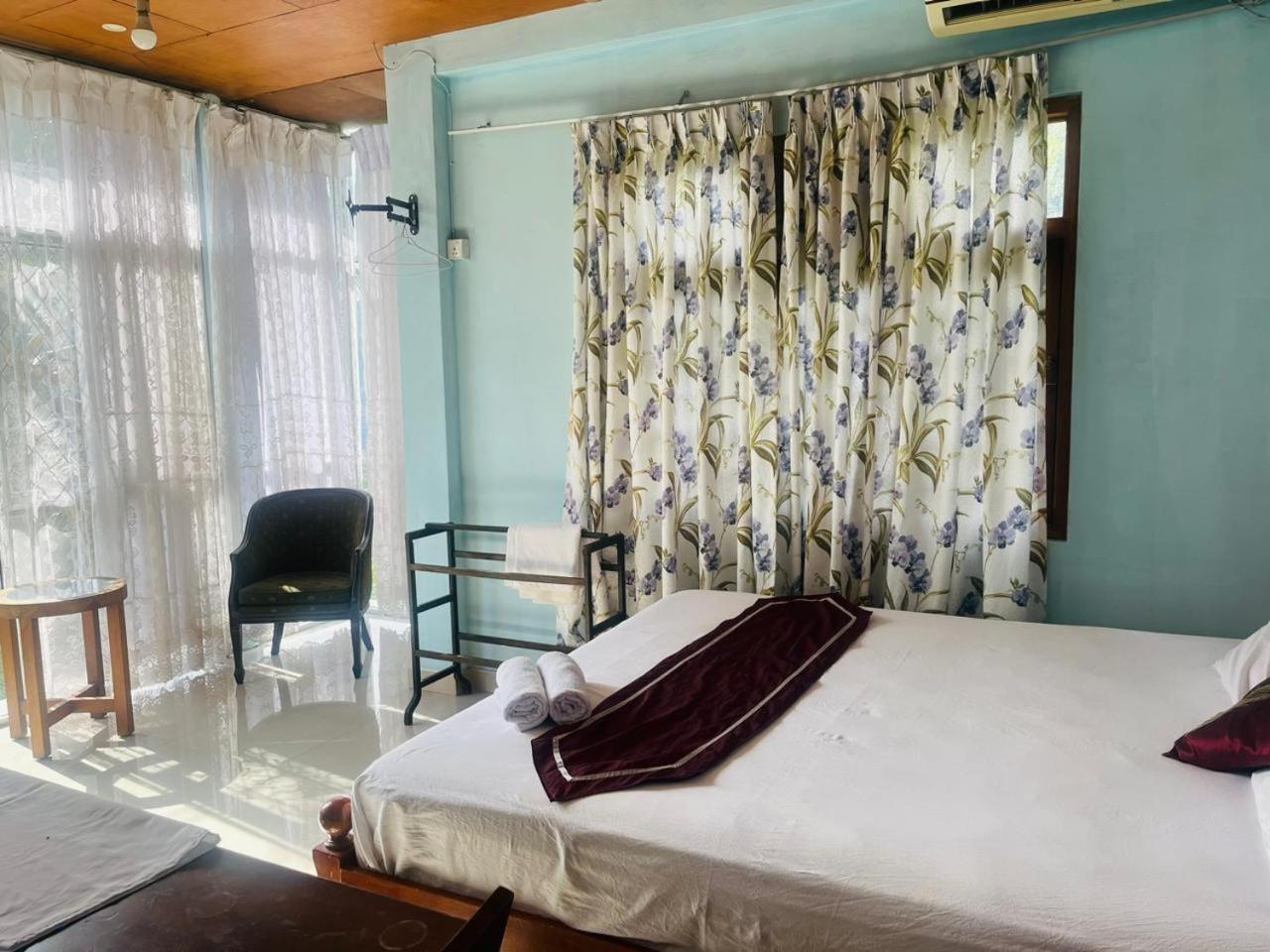 Suisse View Residence كاندي المظهر الخارجي الصورة