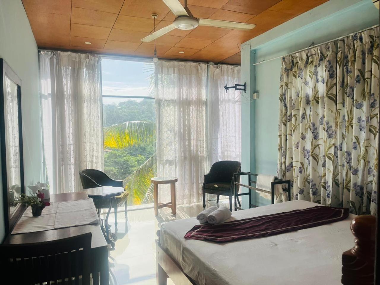 Suisse View Residence كاندي المظهر الخارجي الصورة